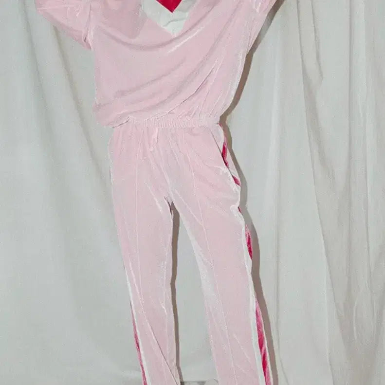 [BUNJANG] cc4u Velvet Pink Tracksuit Set / 클럿 스튜디오 벨벳 핑크 트레이닝복 세트