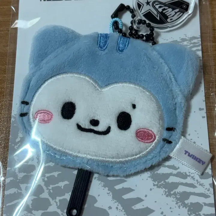 [BUNJANG] ITZY Ryujin Mini Picket Keyring / [양도] 있지(ITZY) 류찌 미니 피켓 키링 MD