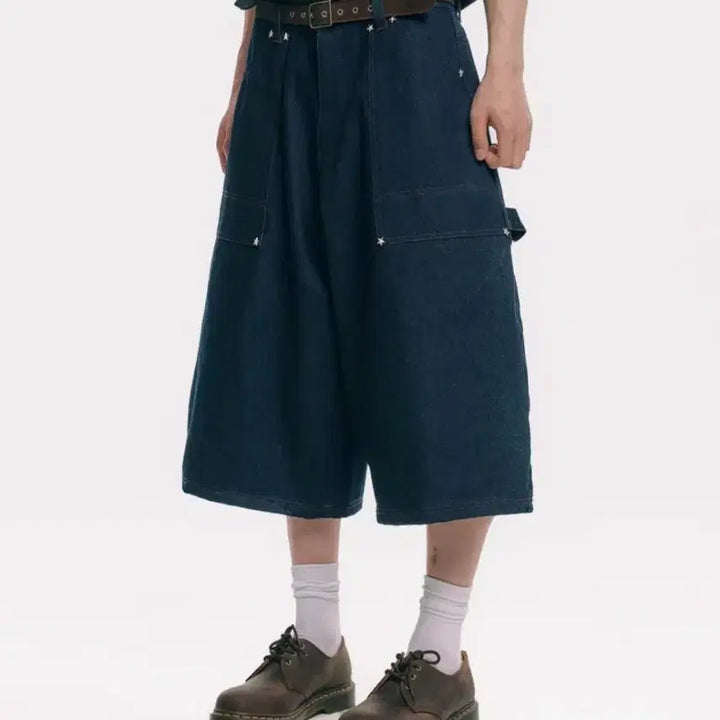[BUNJANG] MOO Back Logo Indigo Denim Bermuda Shorts (L) / 백로고 카펜터 인디고 데님 버뮤다팬츠 (L)