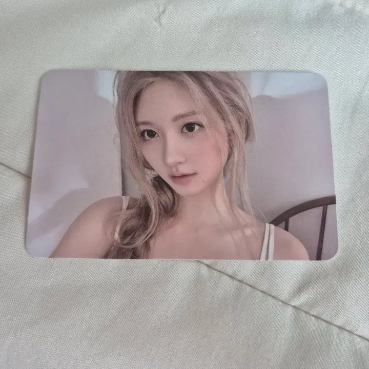 [BUNJANG] IVE Gaeul Secret Loved Photocard / 아이브 가을 시크릿 러브드 포카