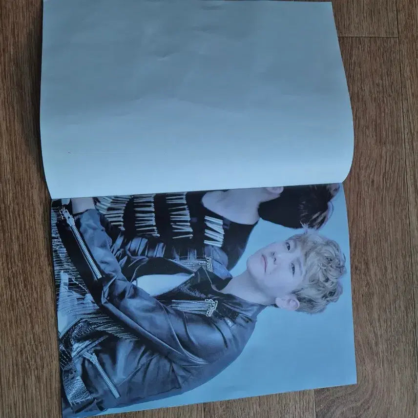 [BUNJANG] EXO Baekhoong Photobook / 엑소 BAEKOONG  BOOK