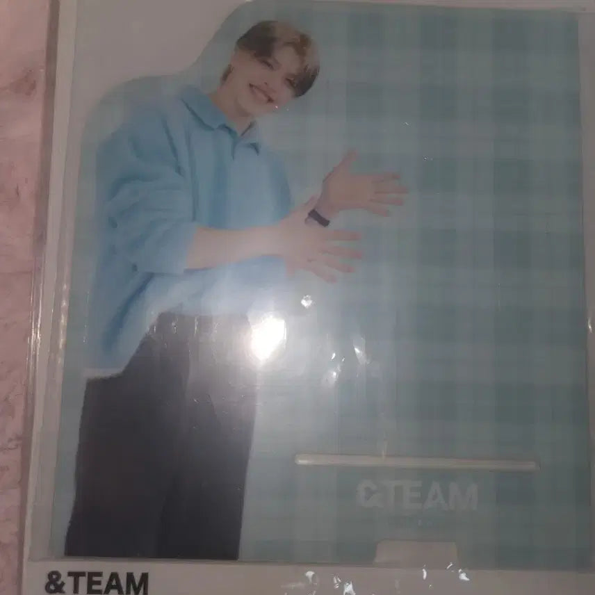 [BUNJANG]  &amp;TEAM Maki Acrylic Phone Stand / 앤팀 마키 핸드폰 거치대 아크릴
