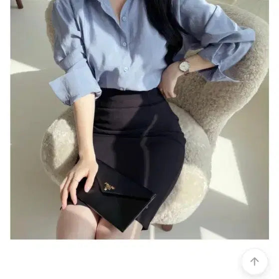 [BUNJANG] Avely Back Slit Midi Skirt / 에이블리 면접.하객.오피스룩 뒤트임 미디 기장 스커트