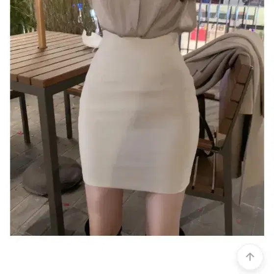 [BUNJANG] Back Slit Midi Skirt / 에이블리 면접.하객.오피스룩 뒤트임 미디 기장 스커트