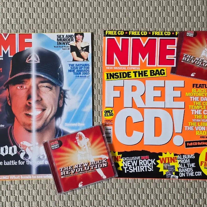 [BUNJANG] Foo Fighters NME Large Magazine (November 2002) / 매거진 Foo Fighters NME 라지 매거진