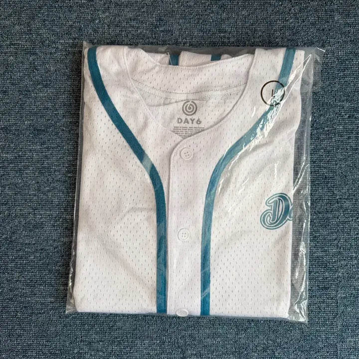 [BUNJANG] DAY6 World Tour Baseball Jersey L / 데이식스 해투 야구져지 유니폼 L 판매합니다
