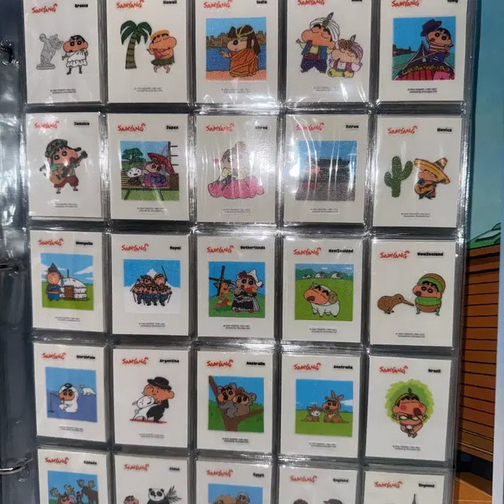 [BUNJANG] Crayon Shin-chan World Journey Sticker Full Set (41 pieces) / 짱구세계여행 띠부씰 1탄 풀세트 41개