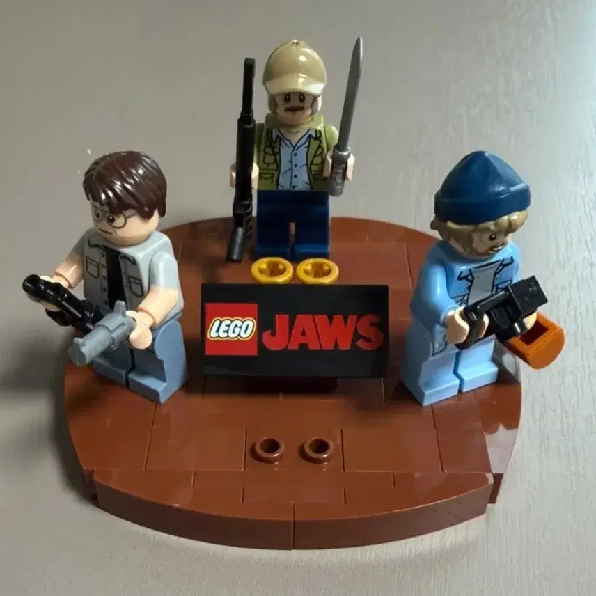 [BUNJANG] LEGO Jaws Minifigure Set (3 Figures) / 레고 죠스 미니피규어 세트 3종세트 팝니다