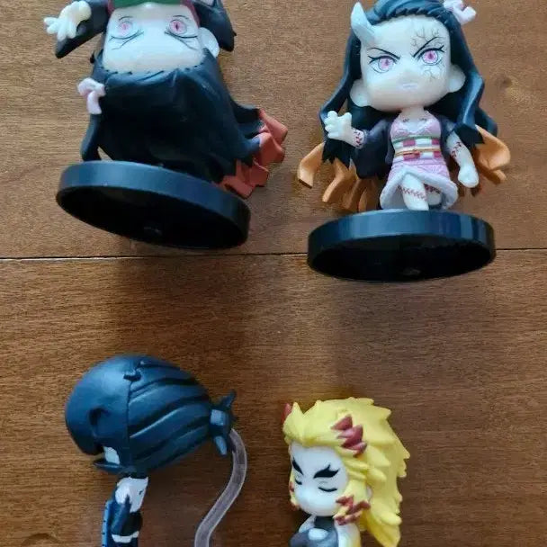 [BUNJANG] Demon Slayer: Kimetsu no Yaiba 3-Type Figure Set + Regé Figure / 귀멸의 칼날 피규어 3종 외 레제 피규어 팝니다.