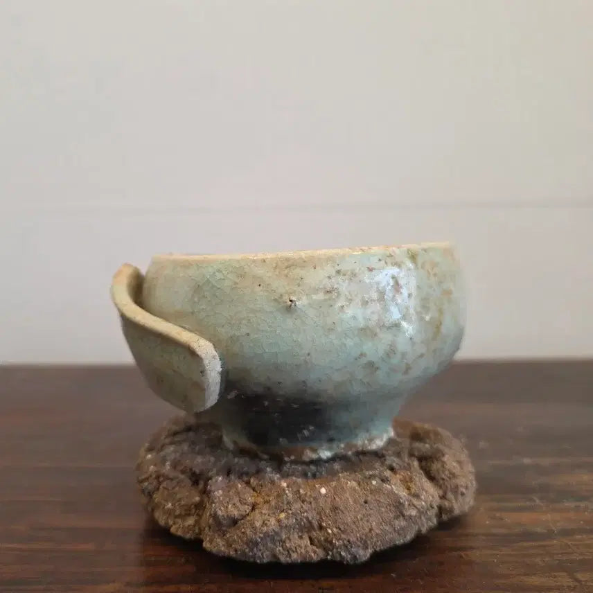 [BUNJANG] Joseon Dynasty Mid-Period Celadon Porcelain Crushed Cup / 골동품 경치가 좋은 조선시대 중기백자 찌글이잔