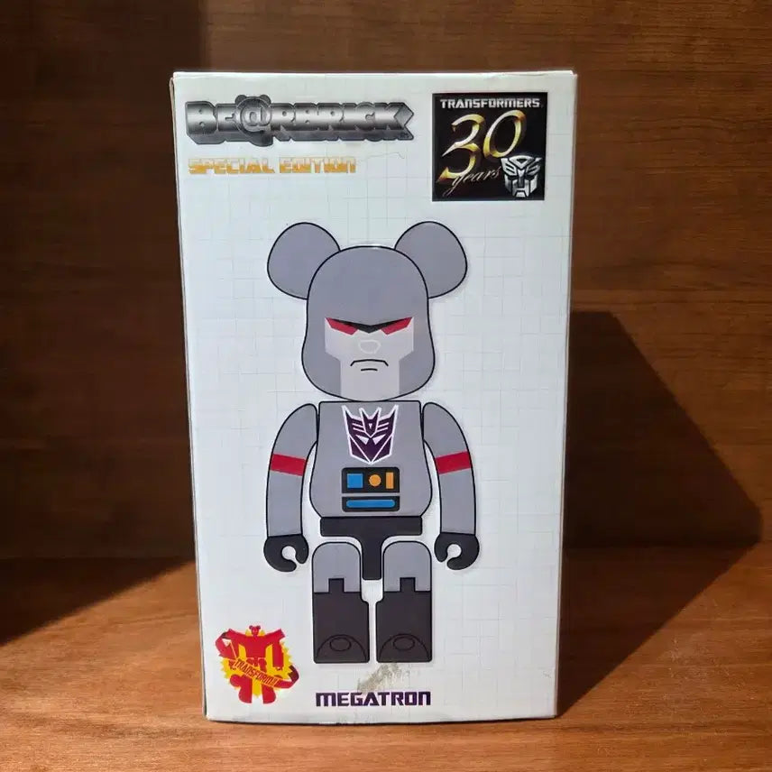 [BUNJANG] Bearbrick Transformer Megatron 200% Figure / 베어브릭 트랜스포머 메가트론 200% 구성품 풀박