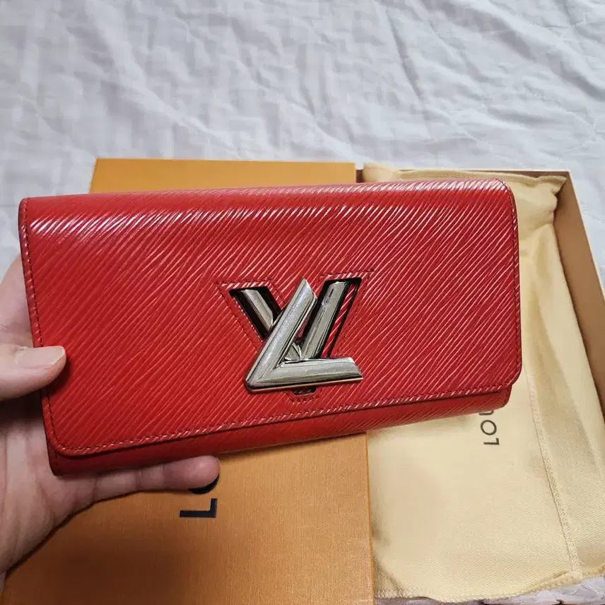 [BUNJANG] Louis Vuitton Twist Red Long Wallet Silver Hardware / 루이비통 트위스트 레드 장지갑 은장