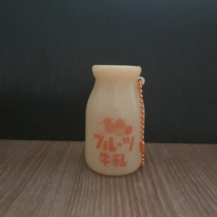 [BUNJANG] Milk Bottle Light Gacha Fruit Milk / 우유병 라이트 가챠 과일 우유