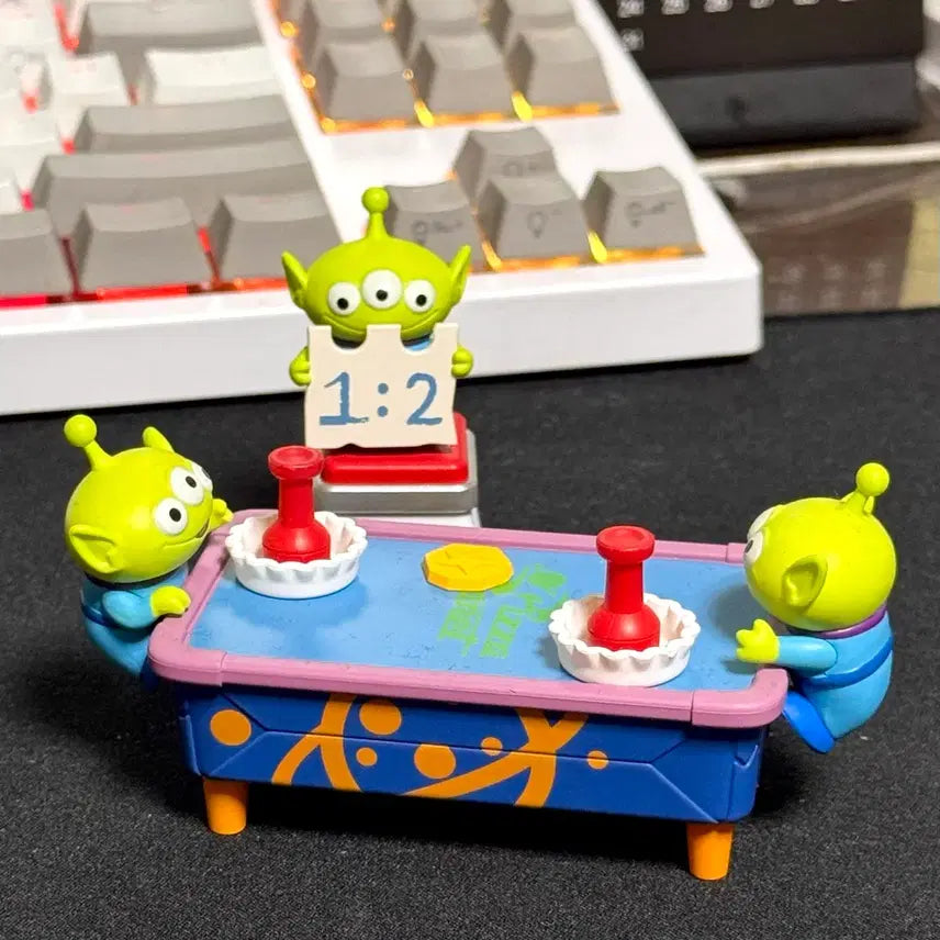 [BUNJANG] Toy Story Alien Figure / 토이스토리 알린 피규어