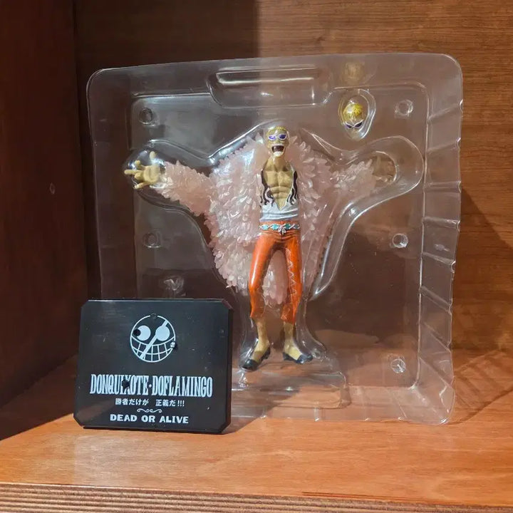 [BUNJANG] One Piece Donquixote Doflamingo Figure (First Edition Balmung) / 원피스 돈키호테 도플라밍고 피규어