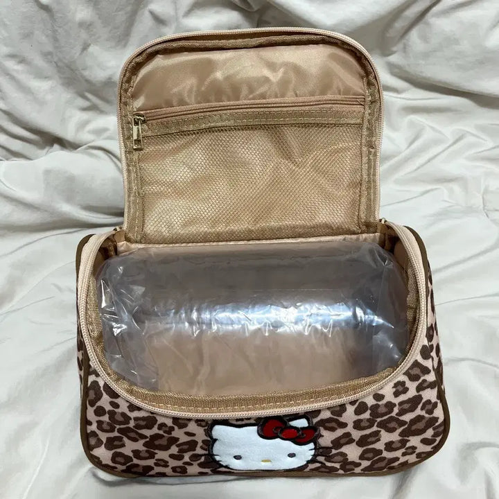 [BUNJANG] Hello Kitty Leopard Print Makeup Pouch / 새상품) 헬로키티 호피 메이크업 파우치