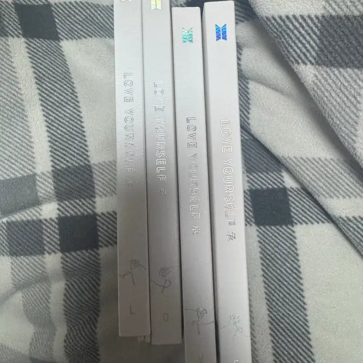 [BUNJANG] BTS Love Yourself Love Version Album with POB / 방탄소년단 BTS Love Yourself 앨범 love 특전 포함