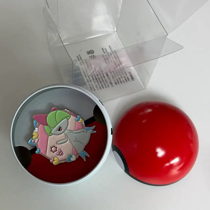 [BUNJANG] Pokemon Gardevoir Logo Sticker + Ralts Badge Set / 포켓몬 랜덤뱃지 100 2탄 랄토스