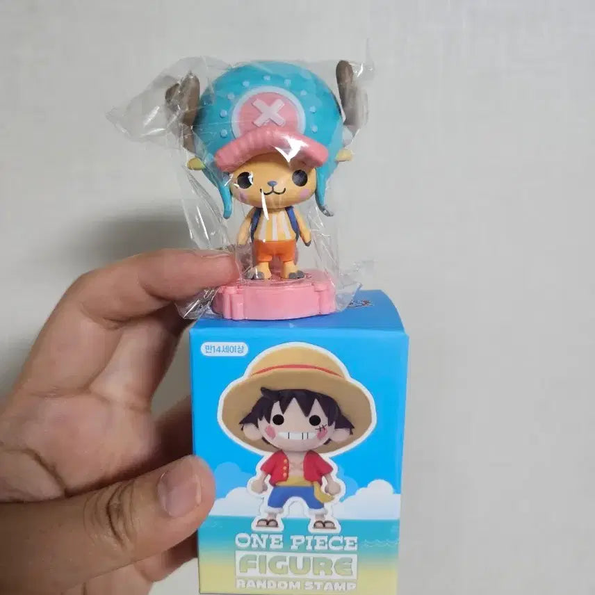 [BUNJANG] One Piece Chopper Random Stamp Figure / 원피스 쵸파 랜덤 스탬프 피규어