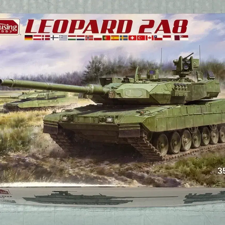 [BUNJANG] Amusing Hobby 1/35 Leopard 2A8 Military Plastic Model Kit / 1/35 어뮤징하비 레오파드 2A8 밀리터리 프라모델