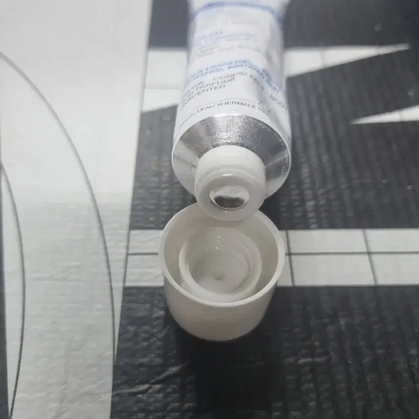 [BUNJANG] URiAGE Bariéderm Cica Cream 40ml / 유리아쥬. 베리어덤 시카 크림. 40ml. 새상품.