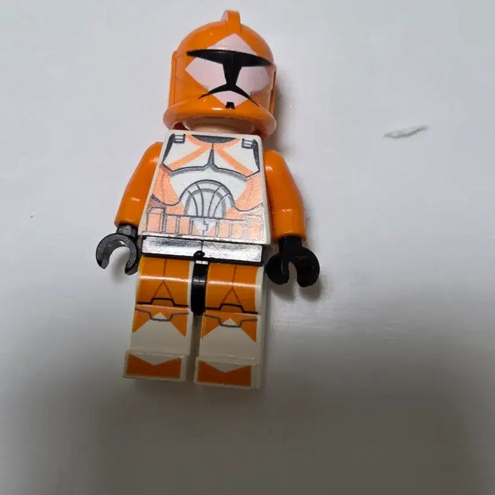 [BUNJANG] LEGO Star Wars Clone Trooper Minifigure 7913 / 폭탄 부대 클론 트루퍼 미니피겨, 할로우 스터드 7913
