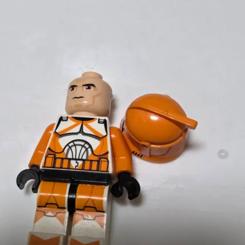[BUNJANG] LEGO Star Wars Clone Trooper Minifigure 7913 / 폭탄 부대 클론 트루퍼 미니피겨, 할로우 스터드 7913