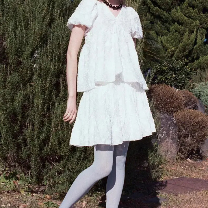 [BUNJANG] SI-NUN Jacquard Ribbon Blouse (White) / 시눈 Jacquard Ribbon Blouse (White)
