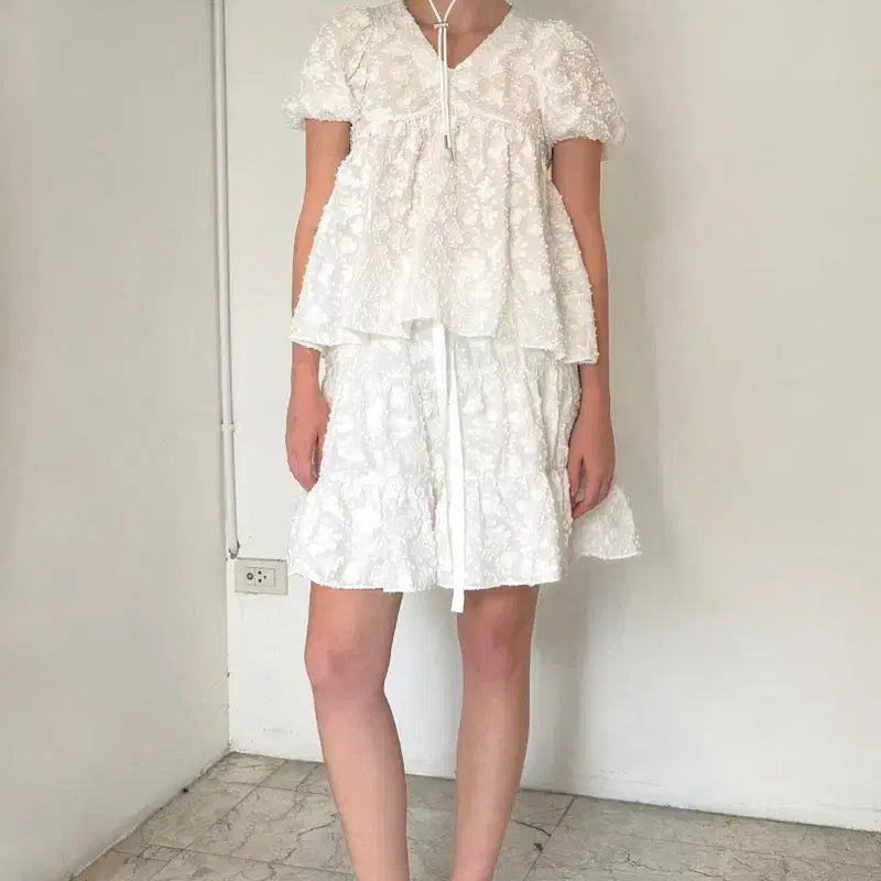 [BUNJANG] Sinoe Jacquard Ribbon Blouse (White) / 시눈 Jacquard Ribbon Blouse (White)