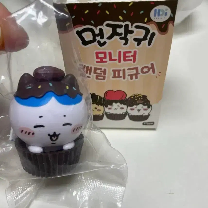 [BUNJANG] Hachiware Monitor Figure / 먼작귀 모니터 하치와레 피규어