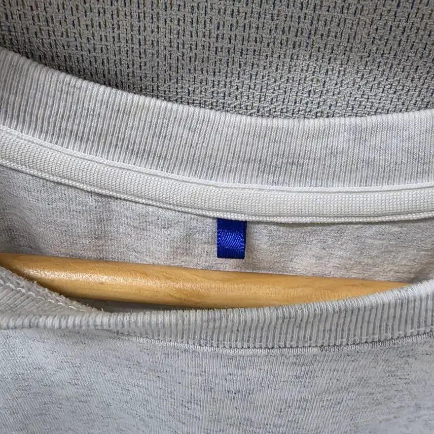 [BUNJANG] Ader Error Blue Whale T-Shirt Oatmeal M / 아더에러 블루 웨일 티셔츠 오트밀 M