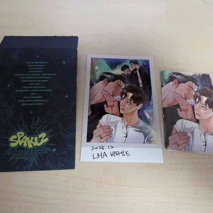 [BUNJANG] Resin Sparkles Pop-up Crossover Behind Snap Pack Sealless / 레진 스파클즈 팝업 크로스오버 비하인드 스냅팩 시포개 시시포스의개들
