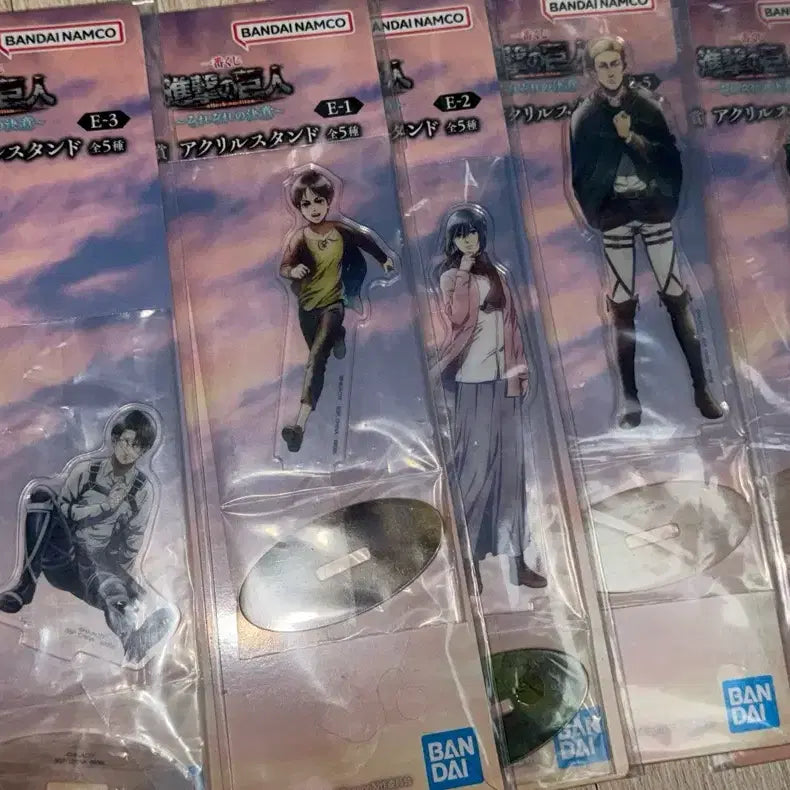 [BUNJANG] Attack on Titan Ichiban Kuji Acrylic Stand Full Set / 1.3)진격의 거인 e상 아크릴 스탠드 풀세트 미개봉 양도