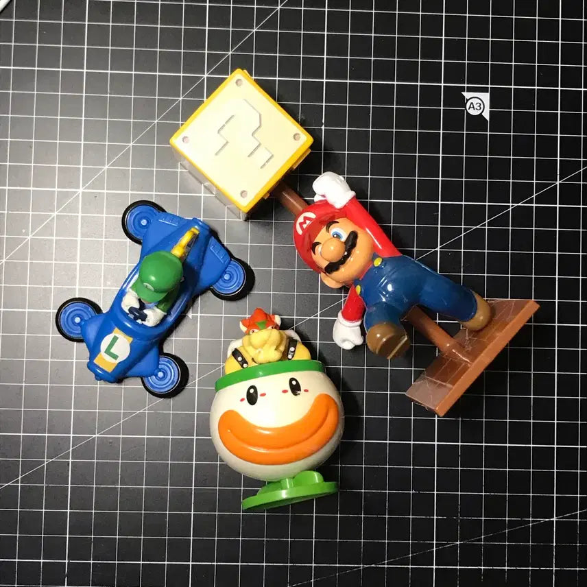 [BUNJANG] Super Mario Happy Meal 3-Item Bundle Set (2013-2016) / 2013-16 슈퍼마리오 해피밀 3종 일괄판매