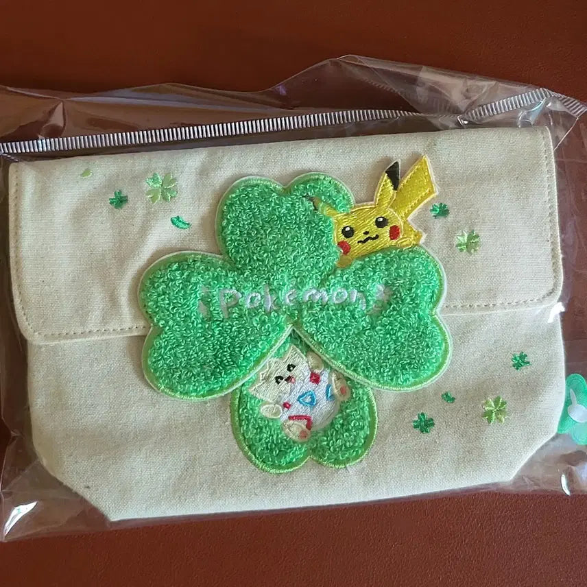 [BUNJANG] Pokemon Four Leaf Clover Pouch / 포켓몬 Lucky for you 네잎클로버 파우치 판매합니다