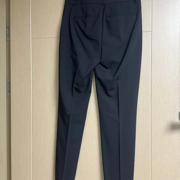 [SOLD OUT] Theory 바지
