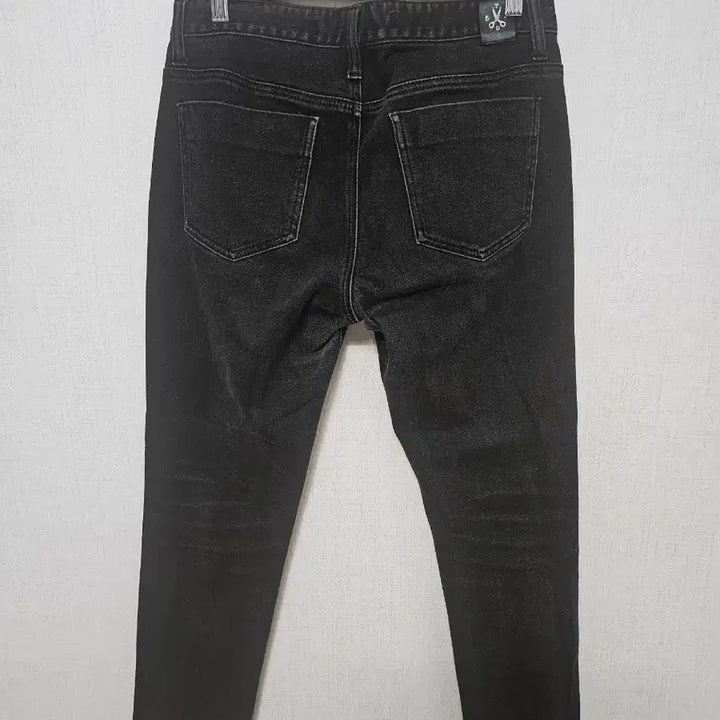 [BUNJANG] TBJ Skinny Black Jeans / (여름한정세일)TBJ 스키니 블랙진 팝니다