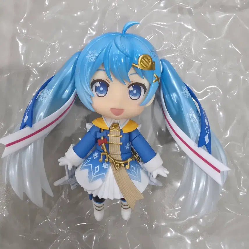 [BUNJANG] Good Smile Company Hatsune Miku 2020 Snow Parade Nendoroid (Unsealed) / 개봉) 2020 유키 미쿠 넨도로이드 하츠네 미쿠 Snow Parade