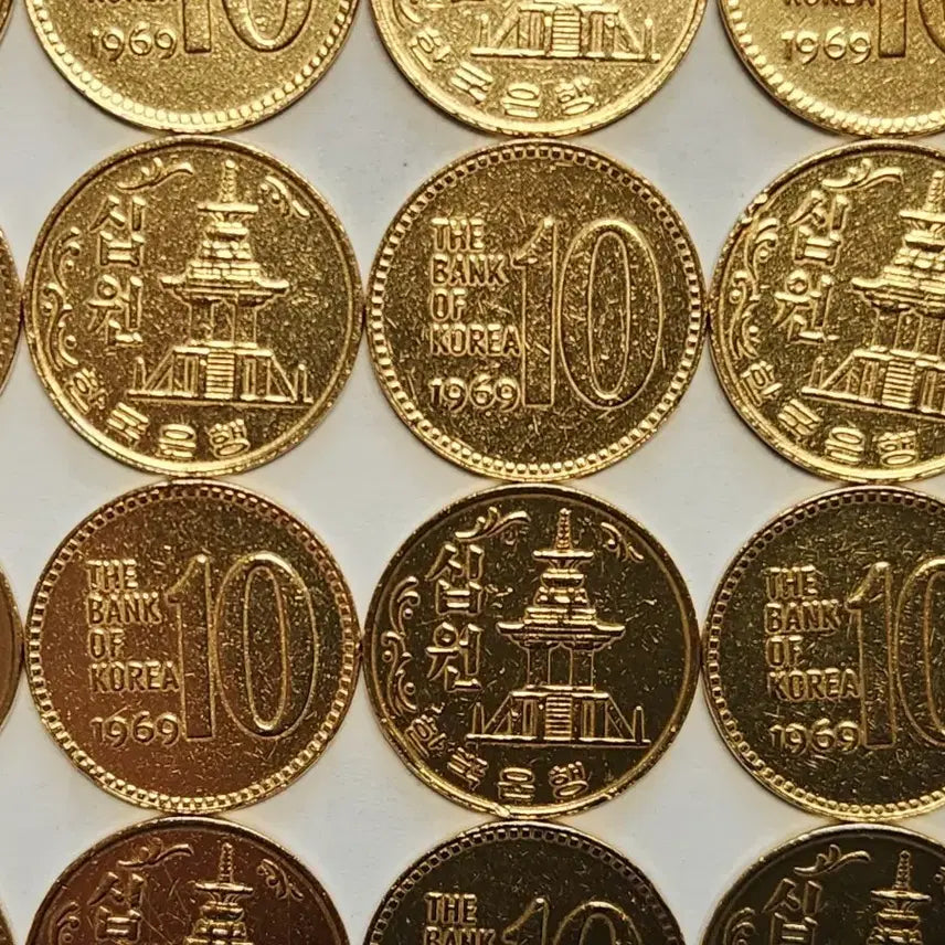 [BUNJANG] 1969 10 Won Coin Bundle (30 pcs) / 특년도/1969년 10원 30점