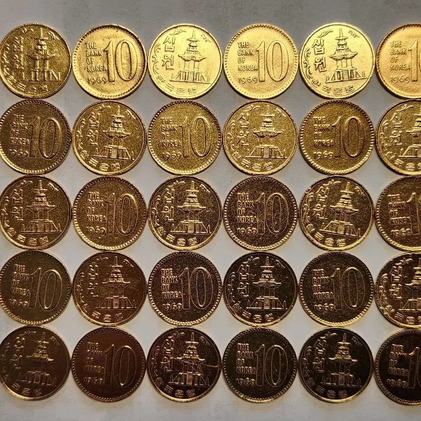 [BUNJANG] 1969 10 Won Coin Bundle (30 pcs) / 특년도/1969년 10원 30점