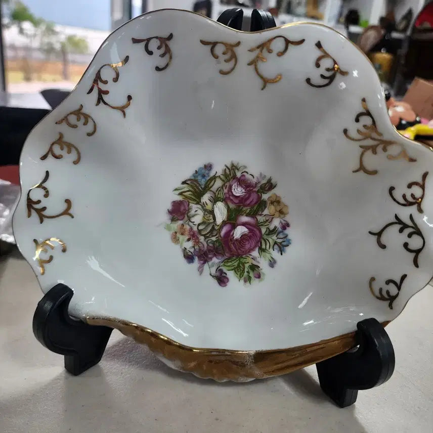[BUNJANG] Royal Crown Hand Painted Porcelain Plate / Royal Crown Hand Painted 로얄 크라운 핸드 페인티드.