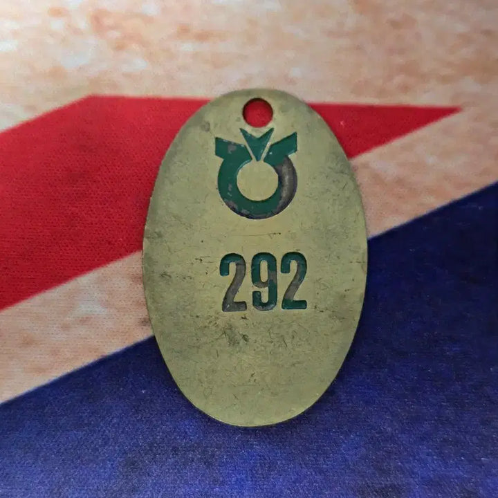 [BUNJANG] Vintage Brass NH Bank Queue Number Tag / 옛날 놋쇠 농협 순번표, 번호표