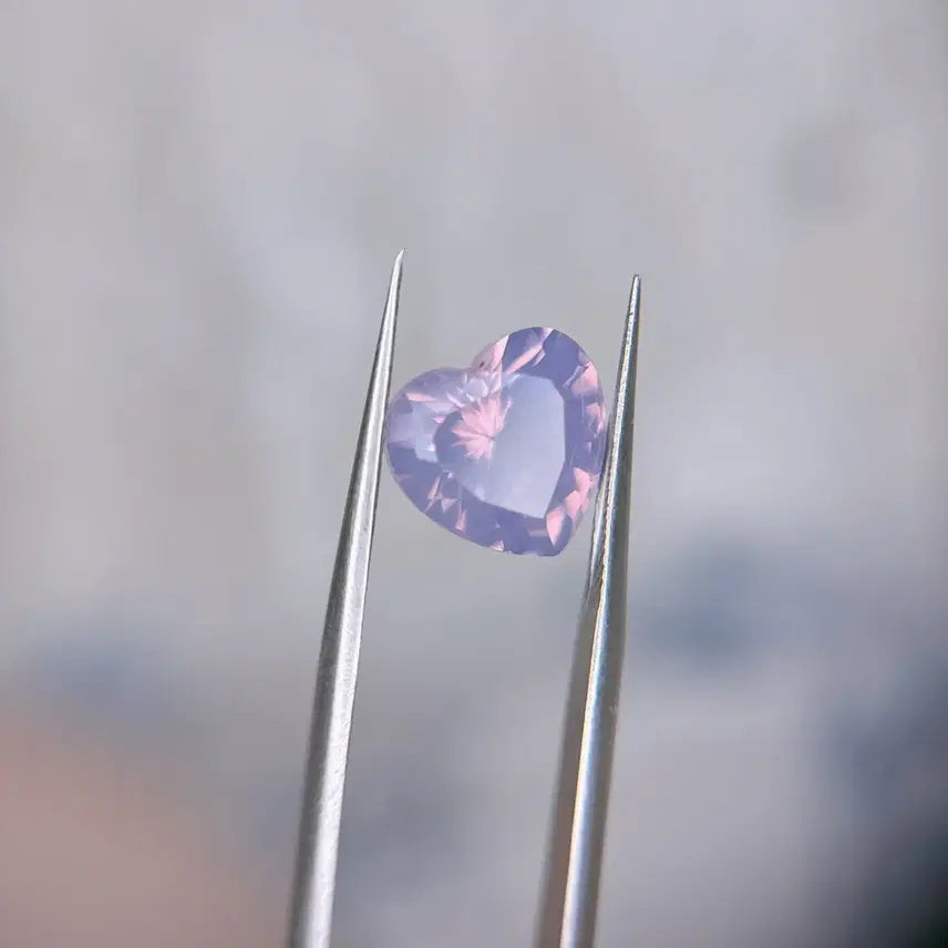 [BUNJANG] 10mm Heart Cut "Jinla Moon Quartz" Charm / 진 라벤더 문 쿼츠 / 진라문쿼 10mm 하트컷