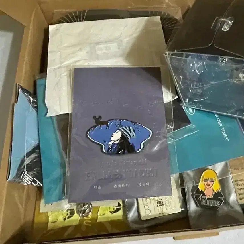 [BUNJANG] Evil Does Not Exist A3 Poster &amp; Artist Badge Collection / 악은 존재하지 않는다 포스터 악존않 아티스트 뱃지 하마구치류스케영화