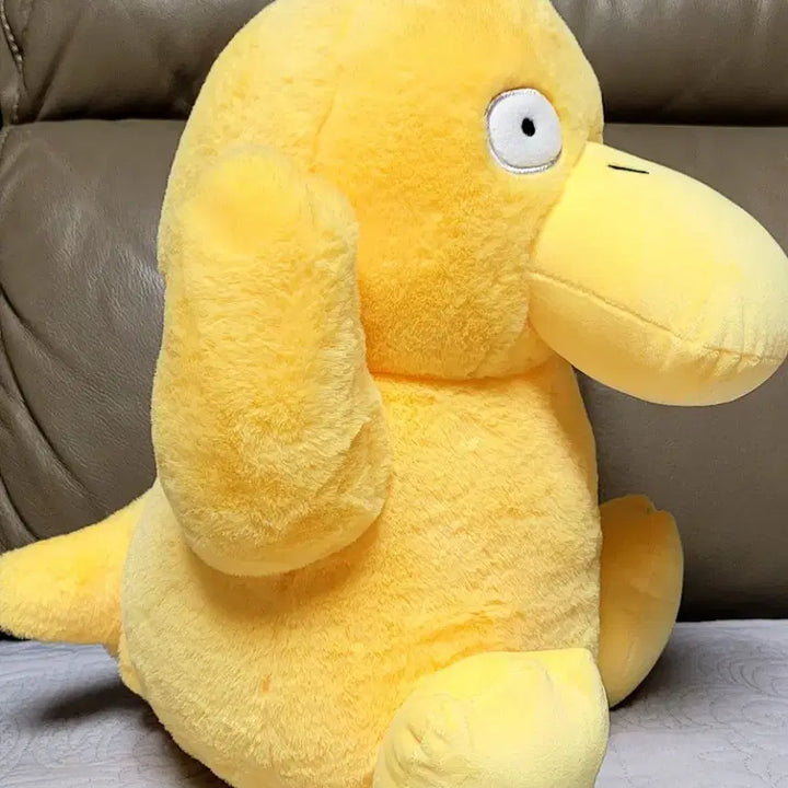 [BUNJANG] Psyduck 35cm Plush Toy (New) / 고라파덕 35cm봉제인형(새상품)