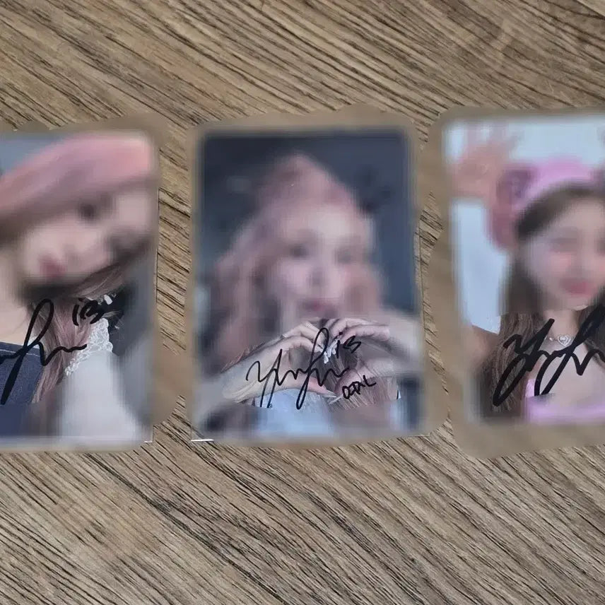 [BUNJANG] LOONA Loossemble YeoJin Autographed Photocard Bundle Set / 이달의소녀 루셈블 여진 임여진 싸인포토카드 일괄 양도