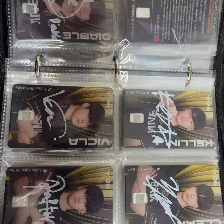 [BUNJANG] Korea Minting, Security Printing &amp; ID Card Operating Corporation LCK26 Silver Card &amp; Peakx Autograph Card Set / 가격인하))조폐공사 LCK26실버카드 피어엑스 싸인카드 모음입니다