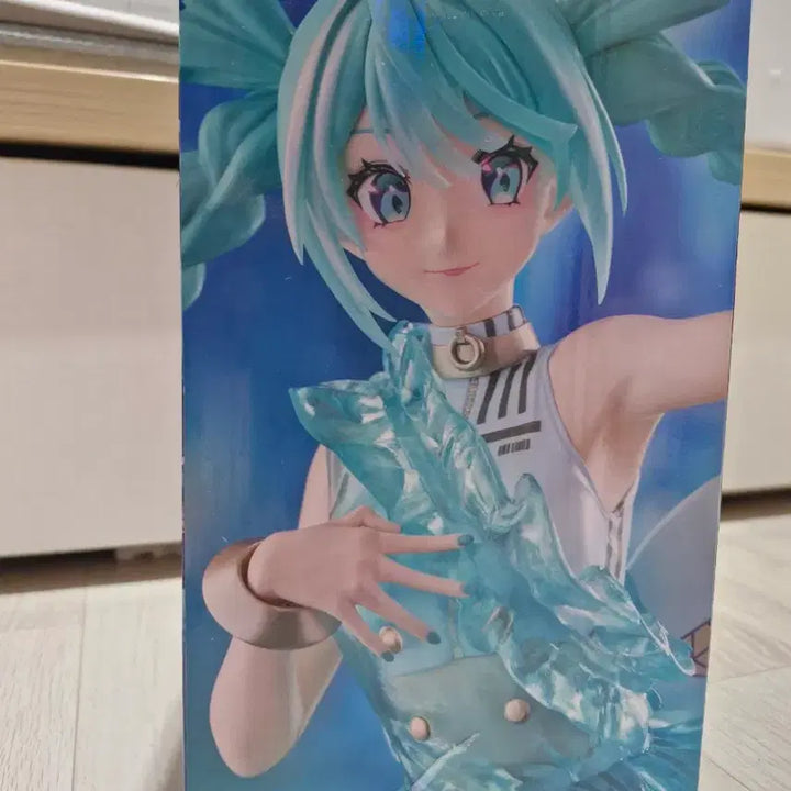 [BUNJANG] Hatsune Miku EVOLVE Clearluxe Emerald Gem Figure (Sealed) / [미개봉] 하츠네 미쿠 EVOLVE Clearluxe 에메랄드 젬 피규어