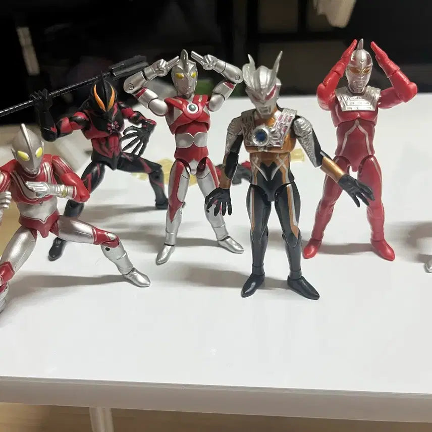 [BUNJANG] Vintage Ultraman Action Figure 8-Piece Bundle Set / 빈티지 울트라맨 액션 피규어 8종 세트 일괄 판매합니다