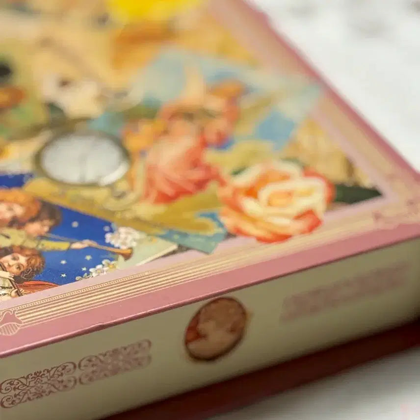 [BUNJANG] Vintage Box with Angel, Flower, and Clock Collage / 빈티지박스